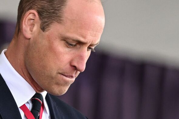 Prince William "erases Harry's name": Cold decision after a series of actions by his younger brother and culminating in the incident with Princess Kate - Photo 2.