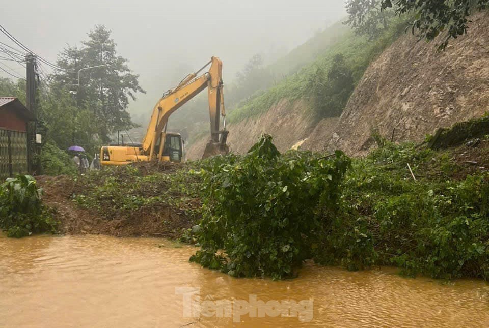 Ngập &uacute;ng, sạt lở, giao th&ocirc;ng &aacute;ch tắc cục bộ ở Sa Pa- Ảnh 7.