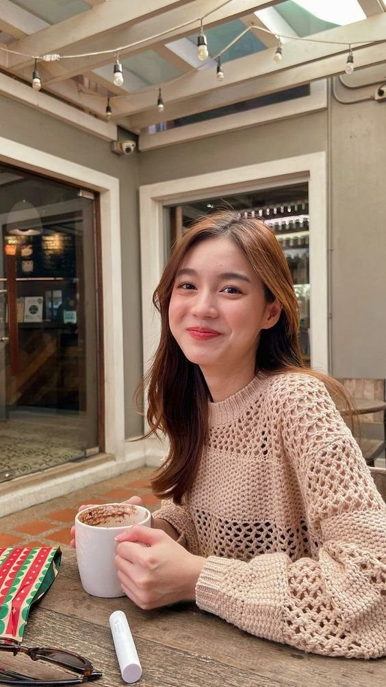 Bước qua tuổi 35, t&ocirc;i nhận ra c&oacute; 5 kiểu người kh&ocirc;ng thể tiết kiệm được tiền, c&agrave;ng ngẫm c&agrave;ng thấy đ&uacute;ng!- Ảnh 1.
