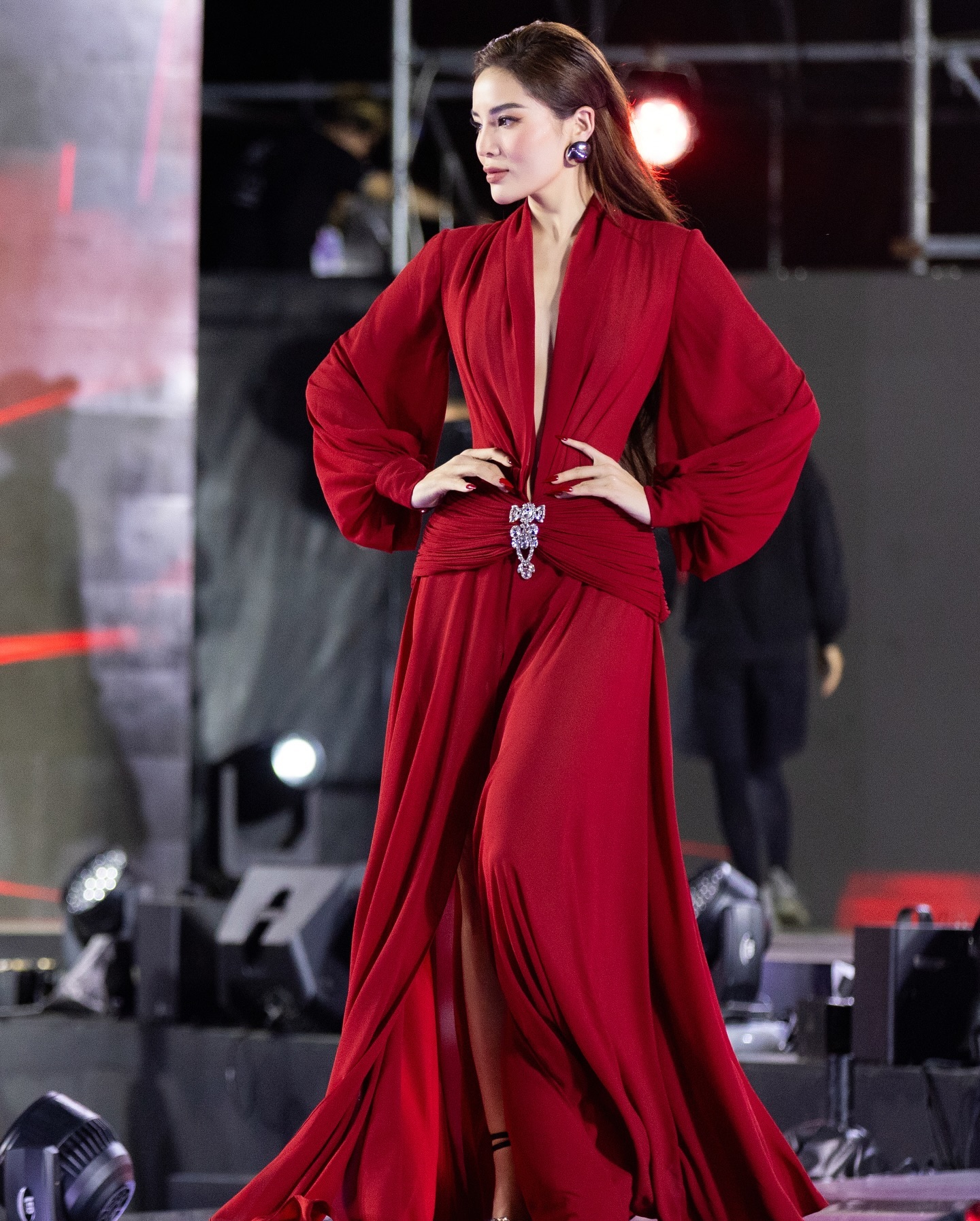 Kỳ Duyên gây tranh cãi- Ảnh 10.