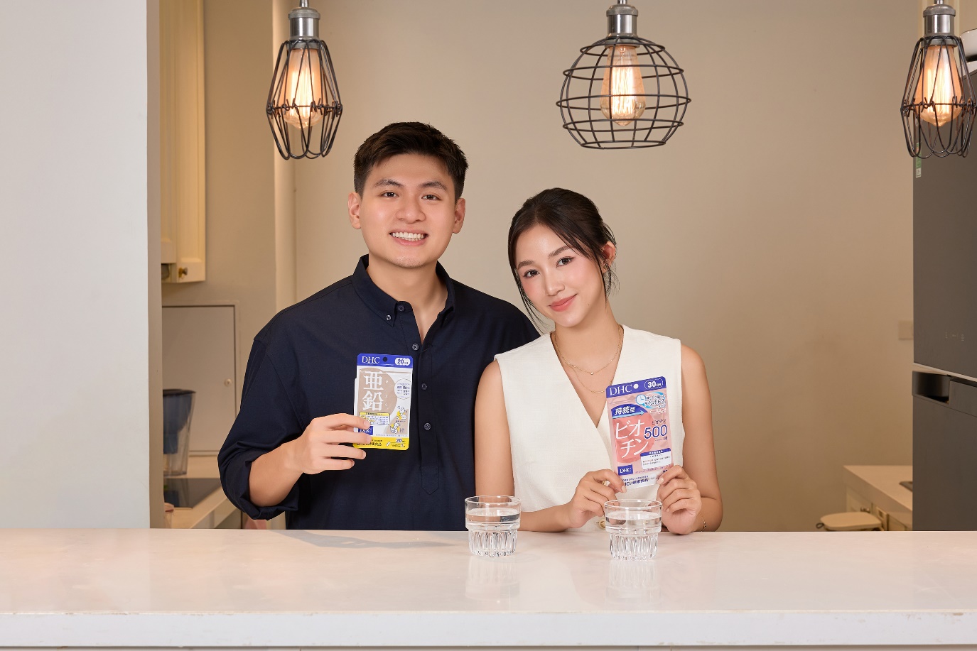 Hội làm đẹp công sở đừng bỏ qua 5 sản phẩm khỏe trong đẹp ngoài từ DHC- Ảnh 2.