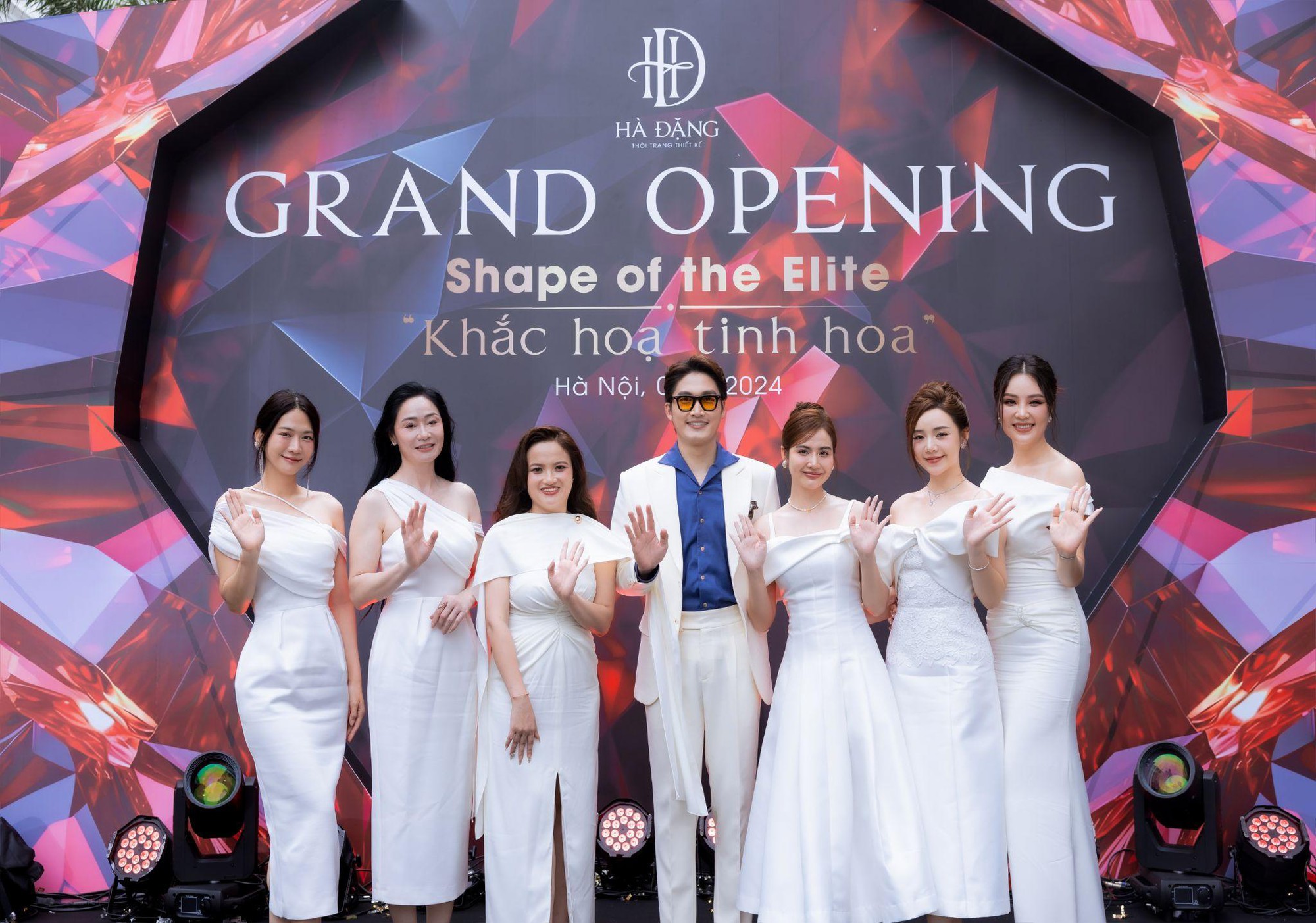 Sự kiện ra mắt thương hiệu thời trang Hà Đặng với sự góp mặt của nhiều KOL- Ảnh 9. Sự kiện ra mắt thương hiệu thời trang Hà Đặng với sự góp mặt của nhiều KOL- Ảnh 9.