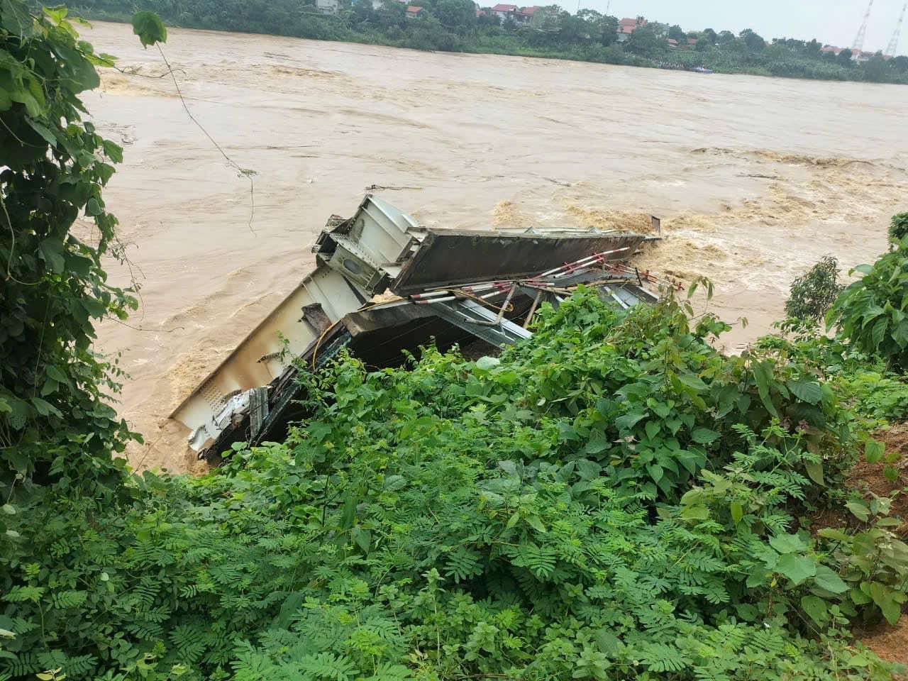 Nh&acirc;n chứng hốt hoảng kể về vụ sập cầu Phong Ch&acirc;u, Ph&uacute; Thọ- Ảnh 2.