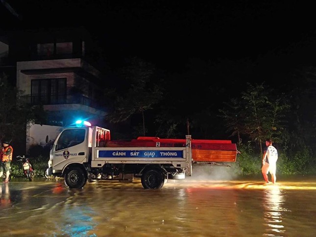 Trắng đ&ecirc;m chạy lũ ở Lạng Sơn- Ảnh 6.