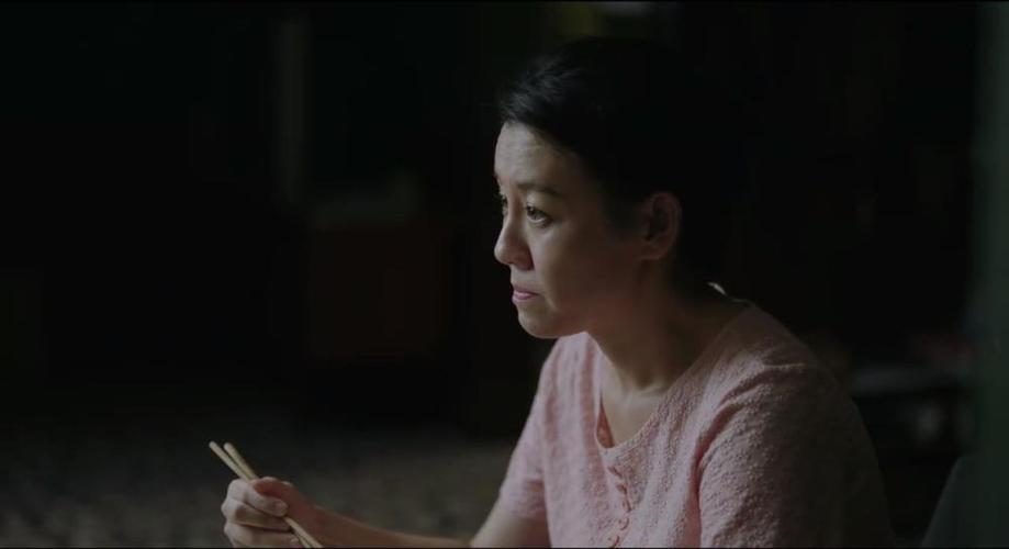 Chung sống 30 năm, b&agrave; nội trợ U60 ph&aacute;t hiện di ch&uacute;c của chồng kh&ocirc;ng c&oacute; t&ecirc;n vợ con, nghe xong l&yacute; do liền ki&ecirc;n quyết ly h&ocirc;n ngay- Ảnh 2.