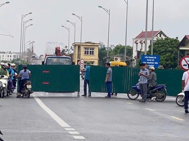 Cấm xe qua cầu Trung H&agrave;, phương tiện từ H&agrave; Nội đi Ph&uacute; Thọ lưu th&ocirc;ng ra sao?- Ảnh 1.
