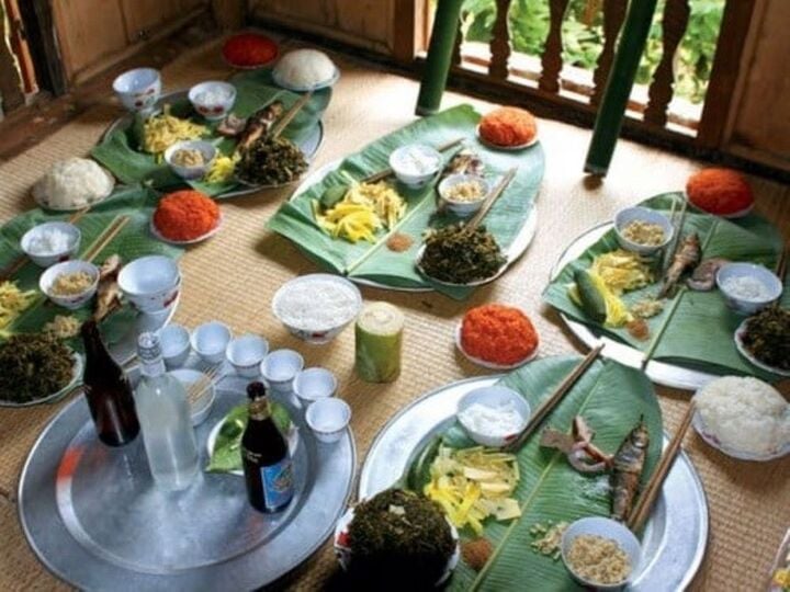 Độc đáo ngày Tết sớm hơn cả nước một tháng của người Mông nơi cuối trời Tây Bắc- Ảnh 4.