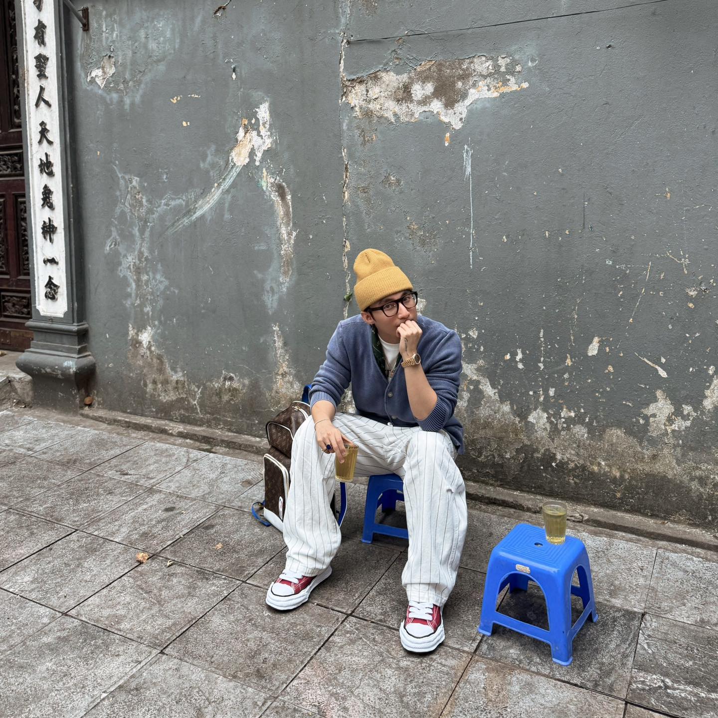 Sơn T&ugrave;ng lại &ldquo;chi&ecirc;u tr&ograve;&rdquo; v&agrave;o đ&ecirc;m giao thừa: Lần thứ 3 cho fan &ldquo;leo c&acirc;y&rdquo; nhưng vẫn chốt 1 c&acirc;u 