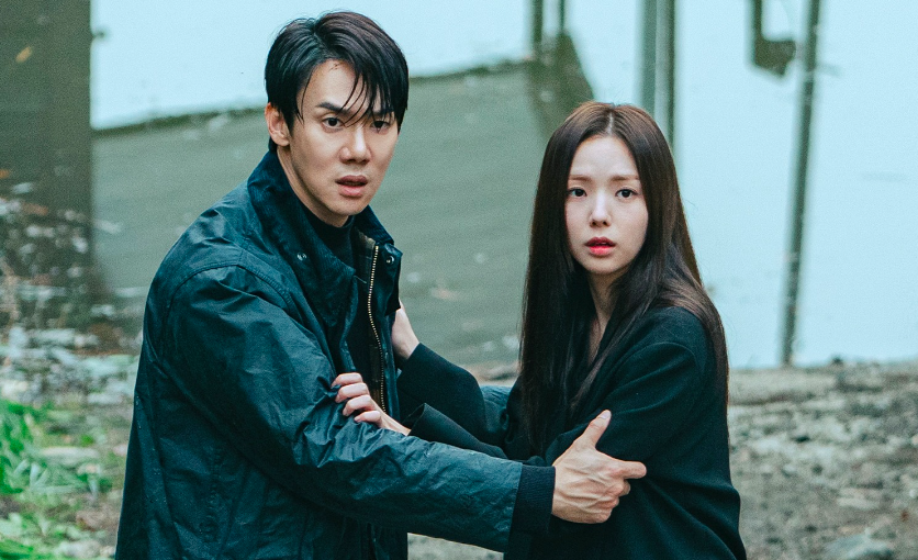 Không cần Dispatch khui, cặp sao Hàn hot nhất hiện tại “lén lút” tỏ tình ngay tại sự kiện lớn?- Ảnh 1. Không cần Dispatch khui, cặp sao Hàn hot nhất hiện tại “lén lút” tỏ tình ngay tại sự kiện lớn?- Ảnh 1.