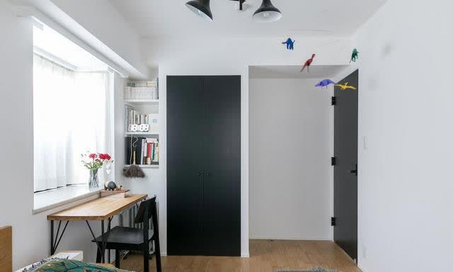 Người vợ 36 tuổi quyết kh&ocirc;ng giao du hay mua sắm, c&ocirc; chỉ ở nh&agrave; v&agrave; dọn dẹp nơi ở sạch 