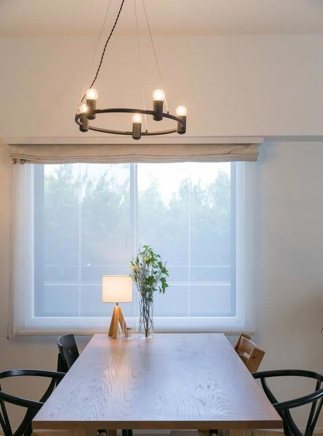 Người vợ 36 tuổi quyết kh&ocirc;ng giao du hay mua sắm, c&ocirc; chỉ ở nh&agrave; v&agrave; dọn dẹp nơi ở sạch 