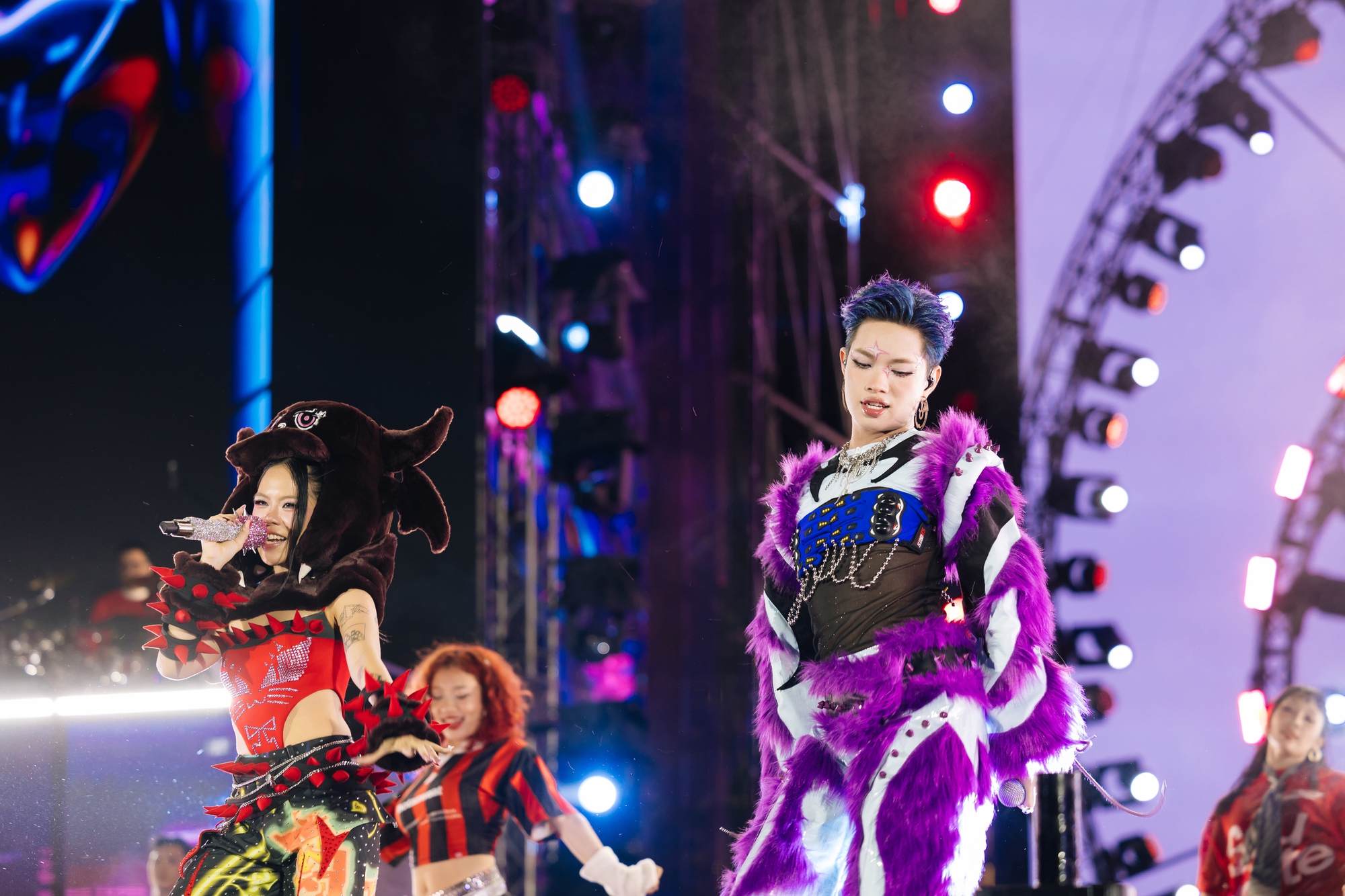 Xứng danh "nữ hoàng feat dạo": tlinh diễn cùng ai cũng "slay" hết nấc, chiếm trọn spotlight!- Ảnh 8.