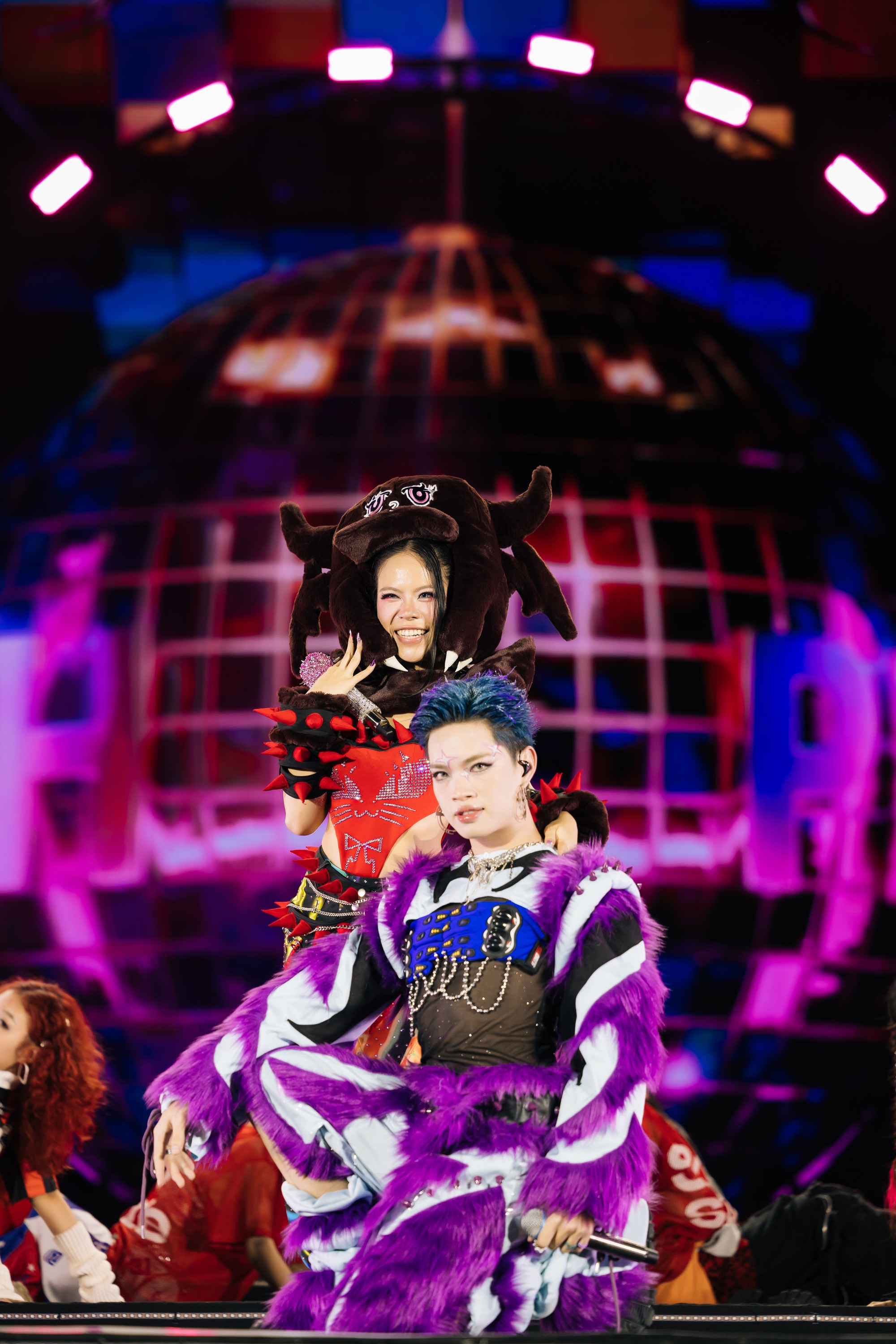 Xứng danh "nữ hoàng feat dạo": tlinh diễn cùng ai cũng "slay" hết nấc, chiếm trọn spotlight!- Ảnh 9.