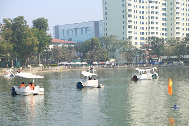 Chỉ được nghỉ 1 ng&agrave;y Tết dương, người d&acirc;n H&agrave; Nội lựa chọn nơi n&agrave;y l&agrave; điểm đến l&yacute; tưởng cho cả gia đ&igrave;nh- Ảnh 18.