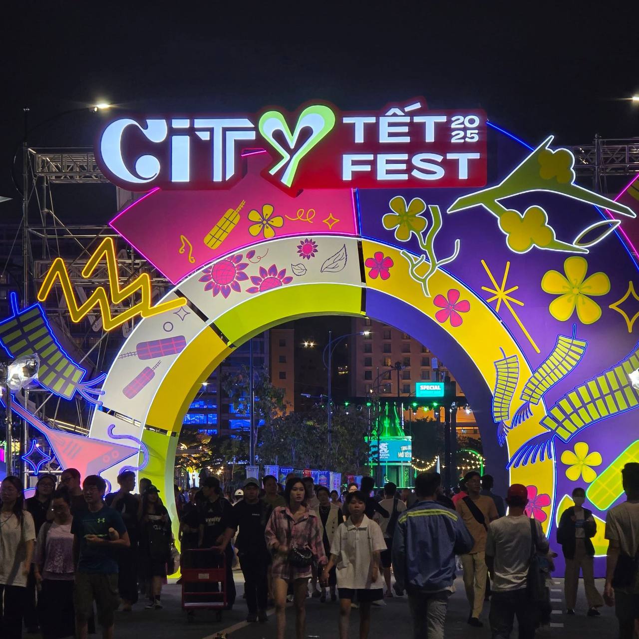 H&agrave;ng loạt g&oacute;c sống ảo cực chất tại CITY TẾT FEST đang l&agrave;m d&acirc;n t&igrave;nh ph&aacute;t sốt, đua nhau check-in- Ảnh 3.
