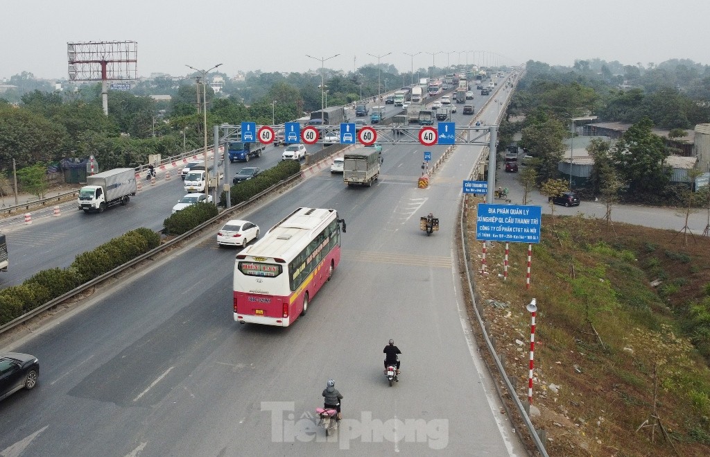 Chủ xe đi tr&ecirc;n cầu Thanh Tr&igrave; bất ngờ với tiếng loa &lsquo;&aacute;t&rsquo; tiếng c&ograve;i xe- Ảnh 7.