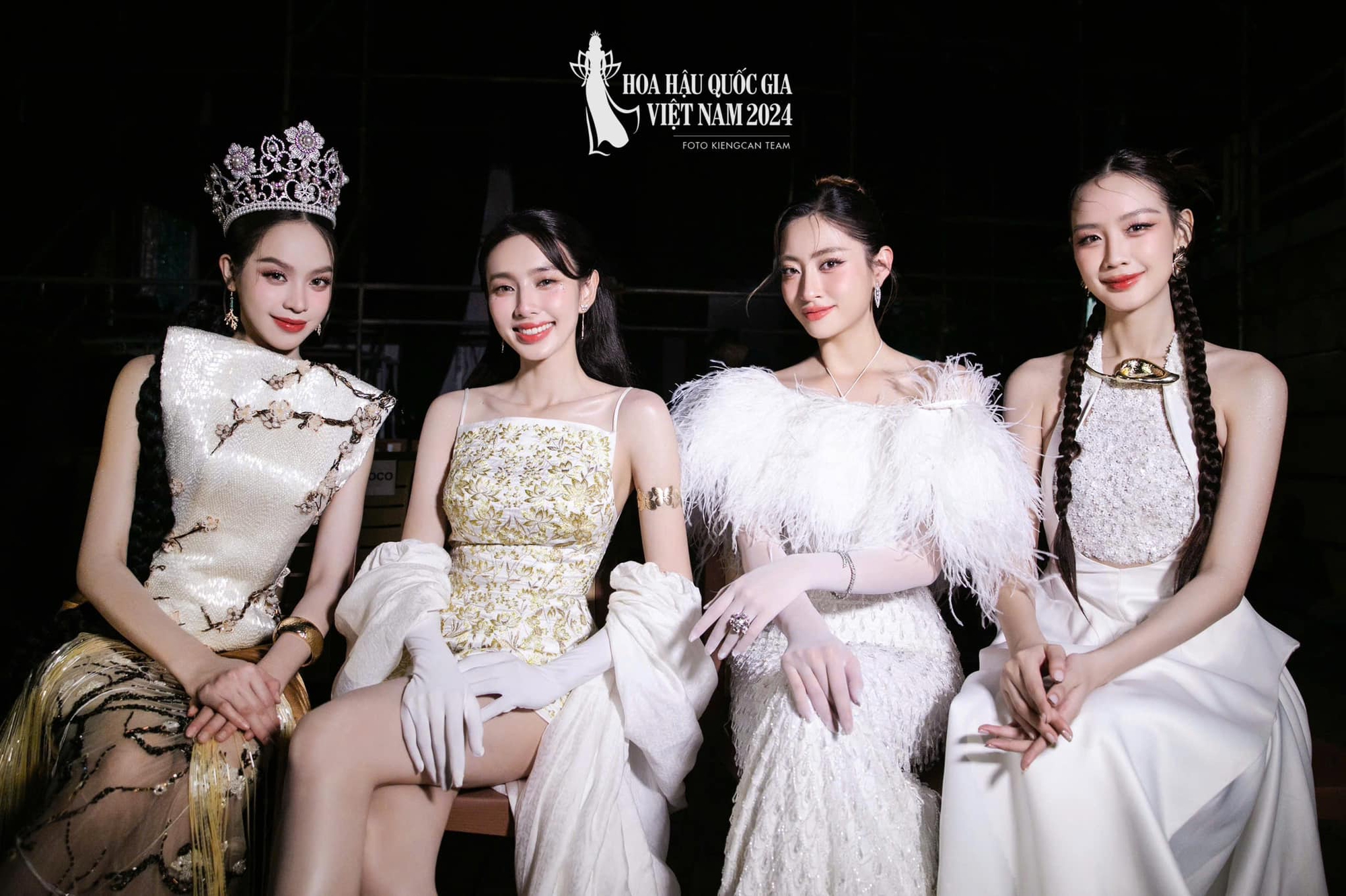 Hơn trăm nghệ sĩ đổ bộ siêu thảm đỏ WeChoice Awards 2024: Dàn sao khủng đồng loạt quy tụ, đại hội nhan sắc hot nhất năm- Ảnh 22.