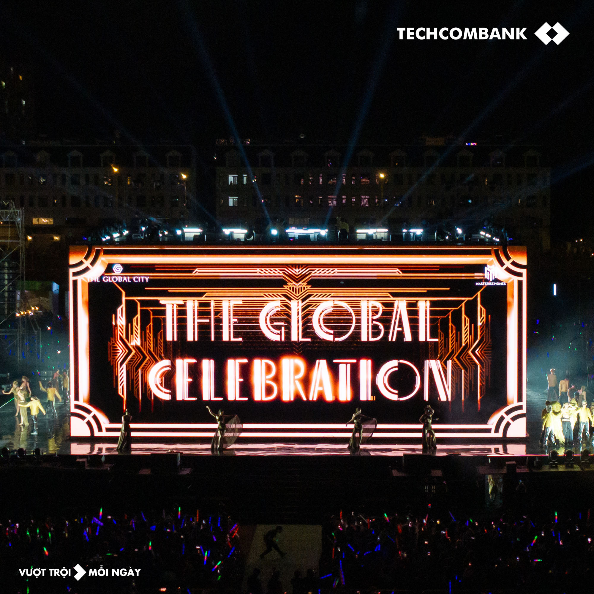 Hội viên Techcombank Inspire tưng bừng chào đón năm mới “cực chất” The Global Celebration Countdown Party- Ảnh 1.