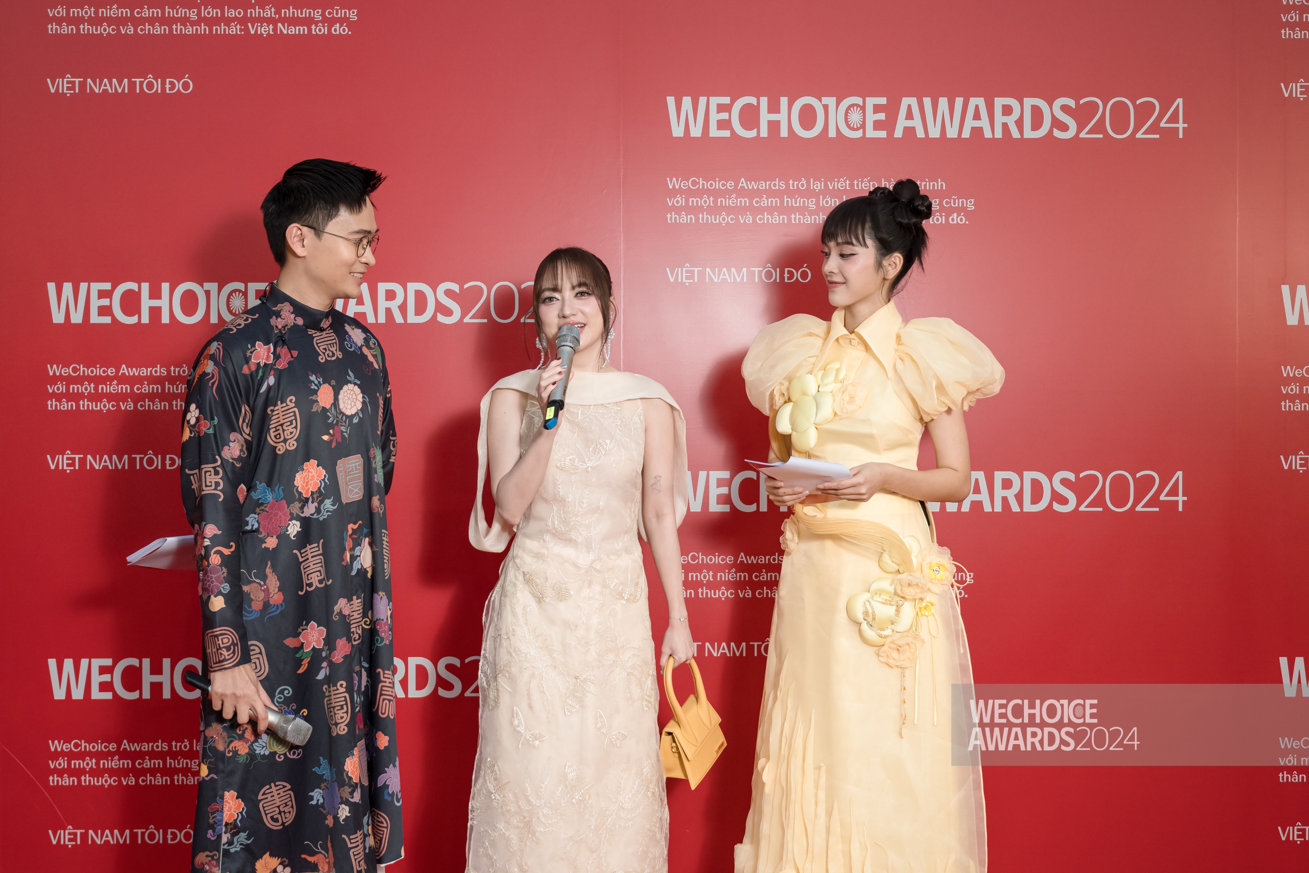 Siêu thảm đỏ đại hội áo dài hot nhất WeChoice Awards 2024: Nhã Phương - Trường Giang tình tứ, Trấn Thành hội ngộ dàn sao, dàn hậu đọ sắc nét căng!- Ảnh 29.