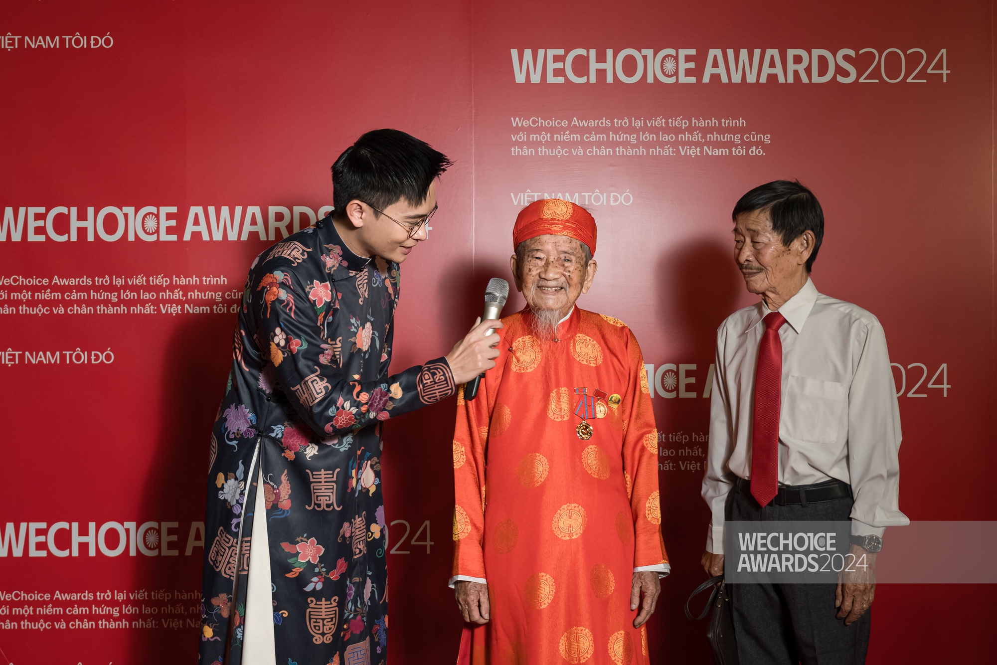 Các nhân vật truyền cảm hứng của WeChoice Awards 2024 xuất hiện bình dị trên thảm đỏ: "Mình không nghĩ việc mình làm đã truyền cảm hứng đến rất nhiều người"- Ảnh 5.