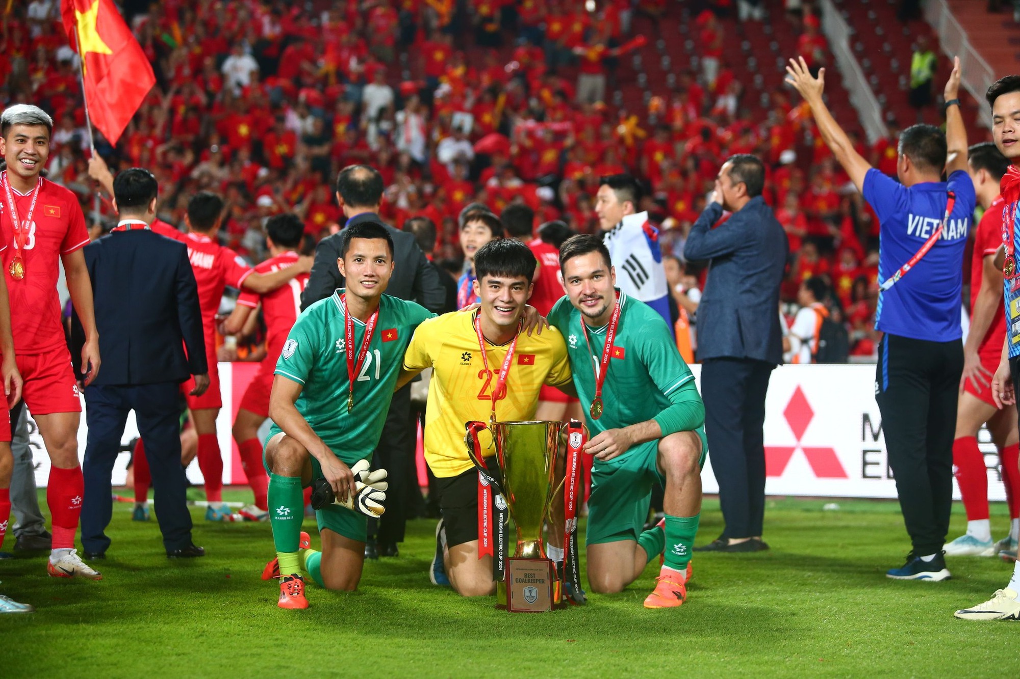 Nhân vật đặc biệt nhất AFF Cup tỏa sáng, HLV Kim Sang-sik đón tin vui lớn cho kế hoạch SEA Games- Ảnh 3.