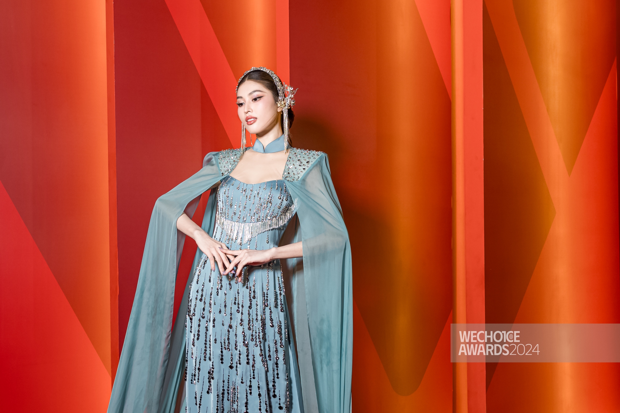 Siêu thảm đỏ đại hội áo dài hot nhất WeChoice Awards 2024: Nhã Phương - Trường Giang tình tứ, Trấn Thành hội ngộ dàn sao, dàn hậu đọ sắc nét căng!- Ảnh 19.