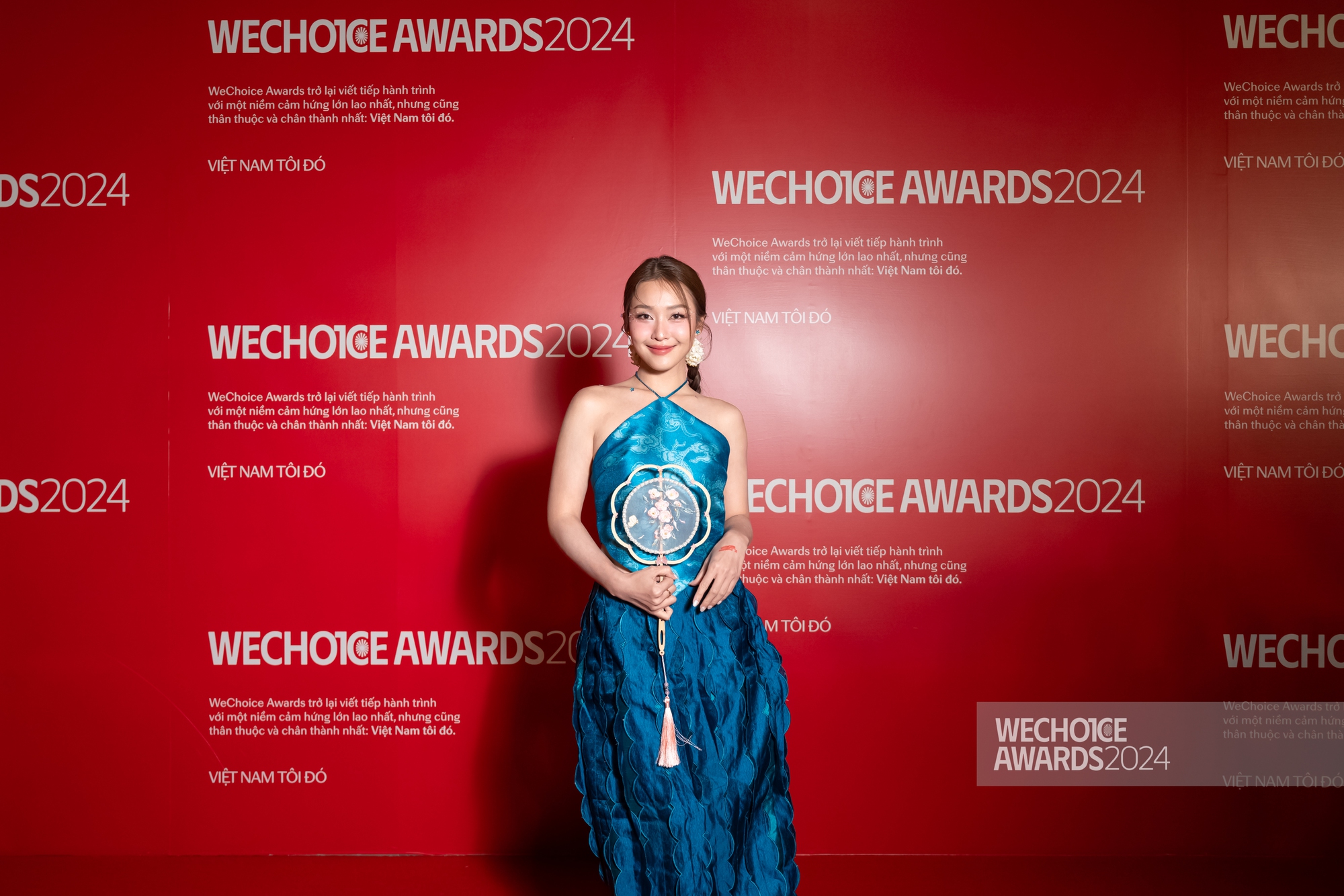 Siêu thảm đỏ đại hội áo dài hot nhất WeChoice Awards 2024: Nhã Phương - Trường Giang tình tứ, Trấn Thành hội ngộ dàn sao, dàn hậu đọ sắc nét căng!- Ảnh 56.