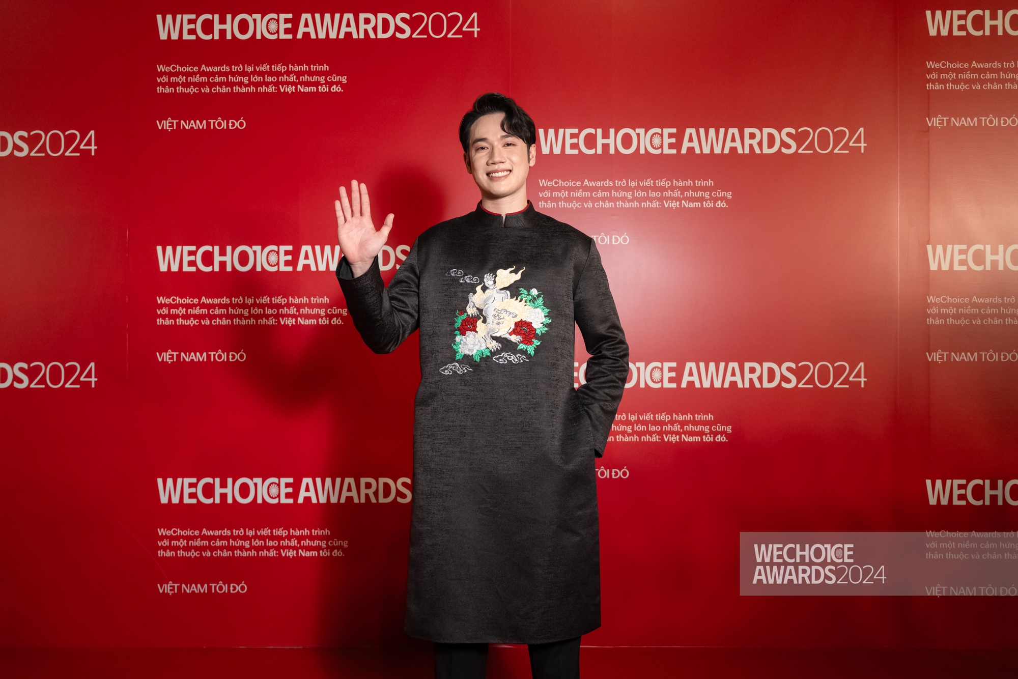 Siêu thảm đỏ đại hội áo dài hot nhất WeChoice Awards 2024: Nhã Phương - Trường Giang tình tứ, Trấn Thành hội ngộ dàn sao, dàn hậu đọ sắc nét căng!- Ảnh 30.