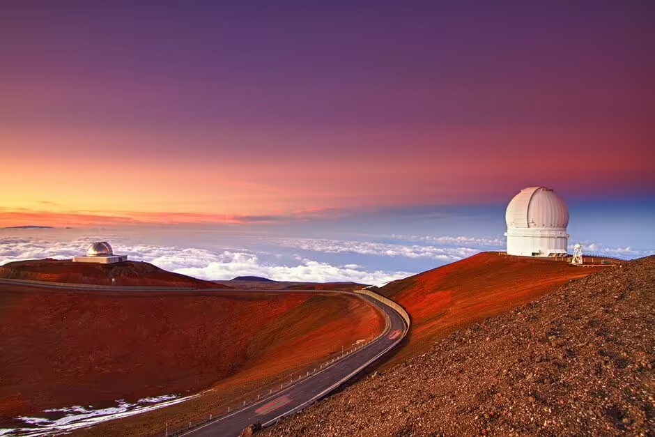 Đài quan sát thiên văn nằm trên đỉnh núi Mauna Kea. (Ảnh: Getty Images)