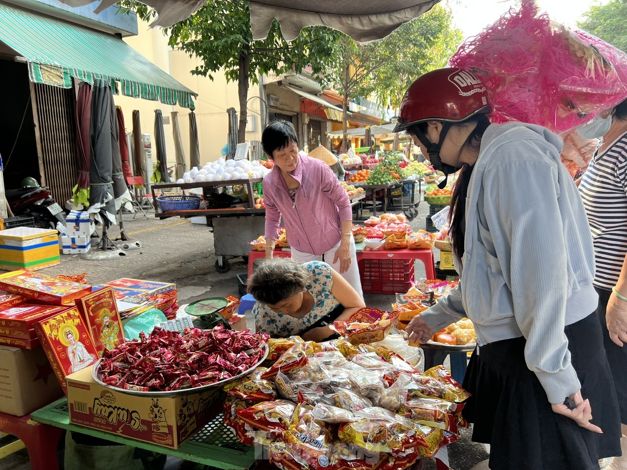 'Phương tiện' đưa ông Táo về trời đắt khách, mua không cần trả giá- Ảnh 13.