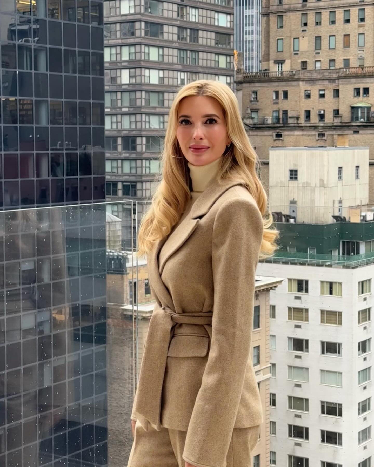 Ivanka Trump: Hình mẫu mặc đẹp và tinh tế cho phụ nữ trên 40 tuổi- Ảnh 4.