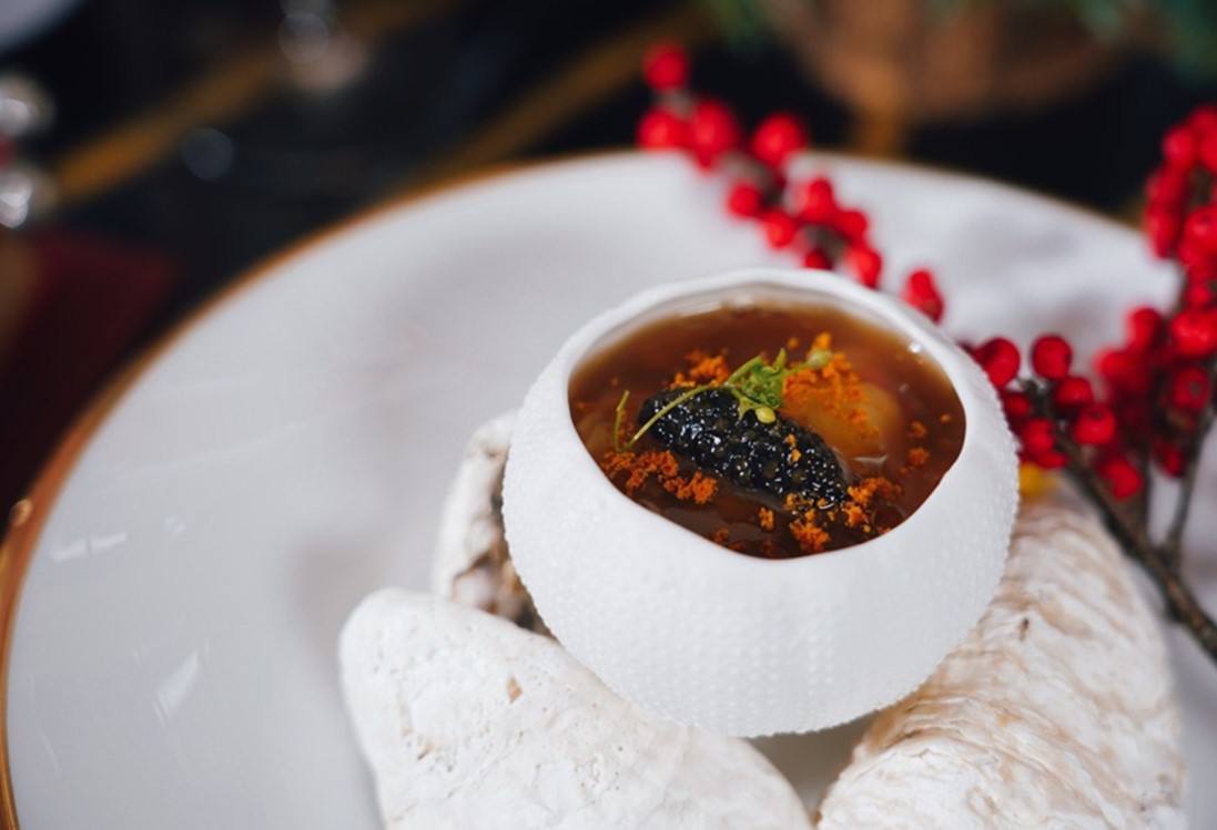 Ẩm thực Việt được biến tấu qu&aacute; mới lạ trong concept m&ugrave;a xu&acirc;n 2025 tại c&aacute;c kh&aacute;ch sạn hạng sang- Ảnh 8.