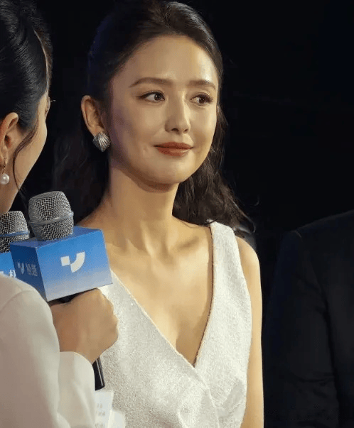 Ảnh chất lượng thấp bóc trần nhan sắc mỹ nhân cấm cả nước bàn tán về mình- Ảnh 6. Ảnh chất lượng thấp bóc trần nhan sắc mỹ nhân cấm cả nước bàn tán về mình- Ảnh 6.