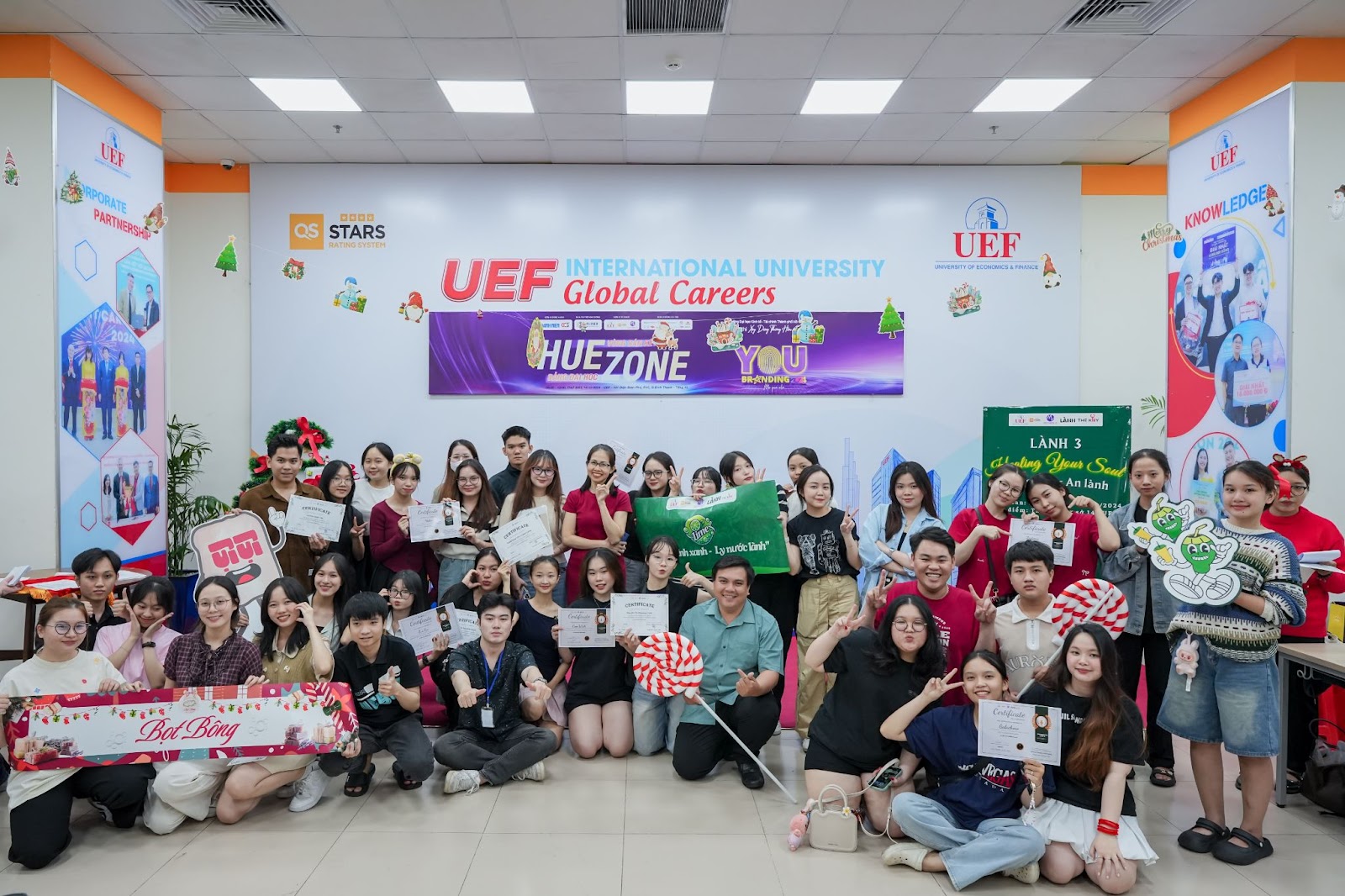 Sinh viên ngành marketing UEF: Học thực tế - Làm sáng tạo - Hội nhập toàn cầu- Ảnh 1.