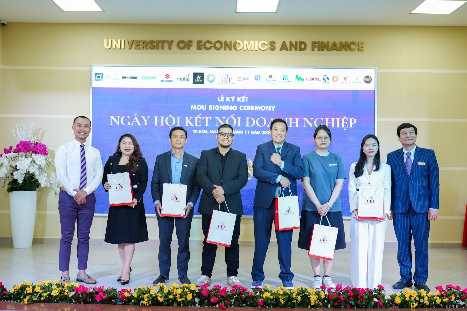 Sinh viên ngành marketing UEF: Học thực tế - Làm sáng tạo - Hội nhập toàn cầu- Ảnh 3.