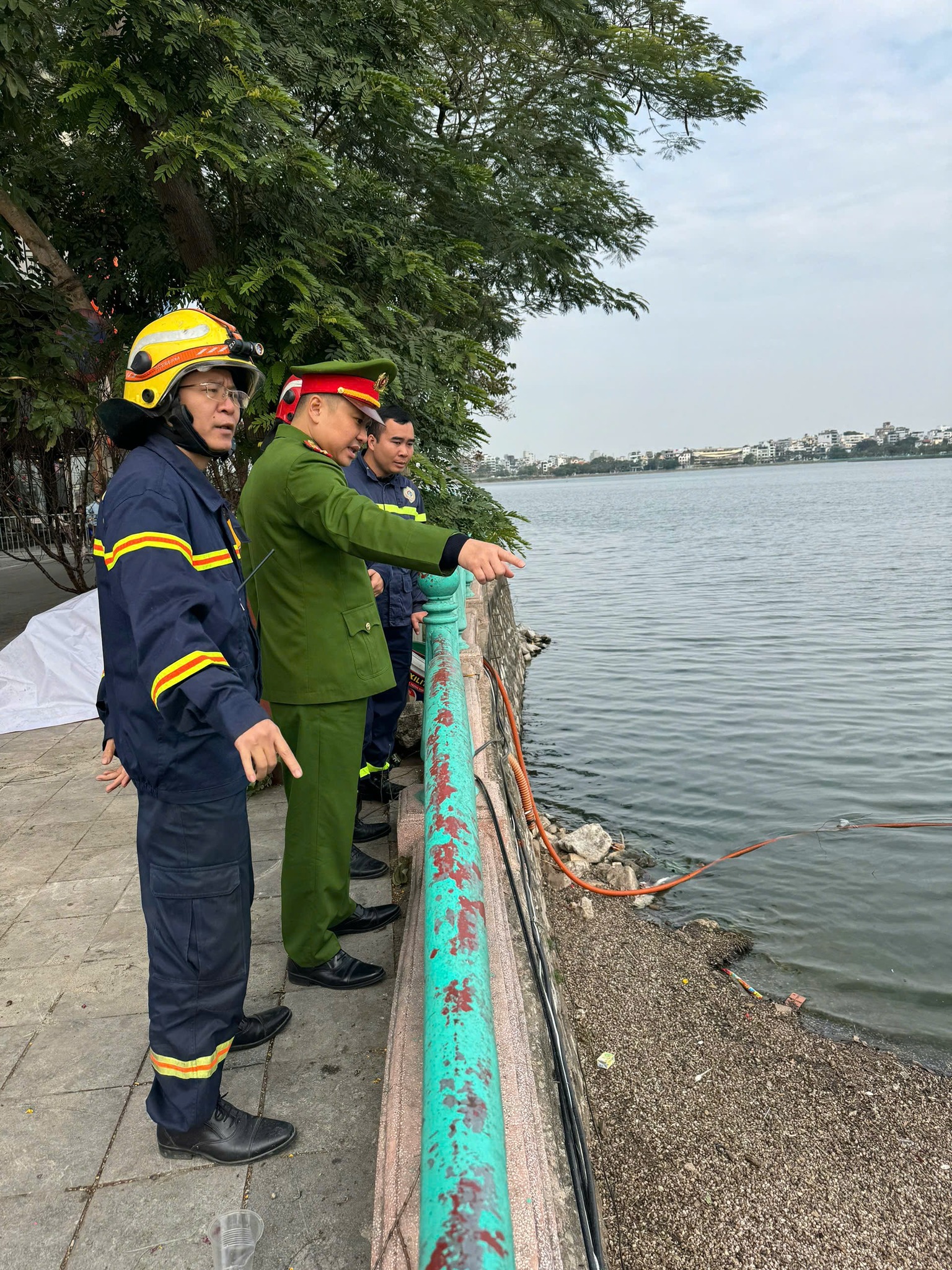 Hình ảnh trực xuyên Tết của lực lượng Cảnh sát Phòng cháy chữa cháy và Cứu nạn cứu hộ- Ảnh 2.