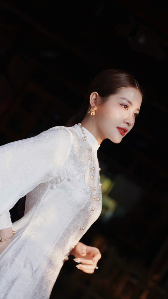 H&agrave;nh tr&igrave;nh thay đổi nhan sắc kh&ocirc;ng "dao k&eacute;o" của b&aacute;c sĩ da liễu: &Aacute;p dụng triệt để 1 c&aacute;ch l&agrave;m đẹp đang l&agrave; xu hướng thời đại mới!- Ảnh 5.