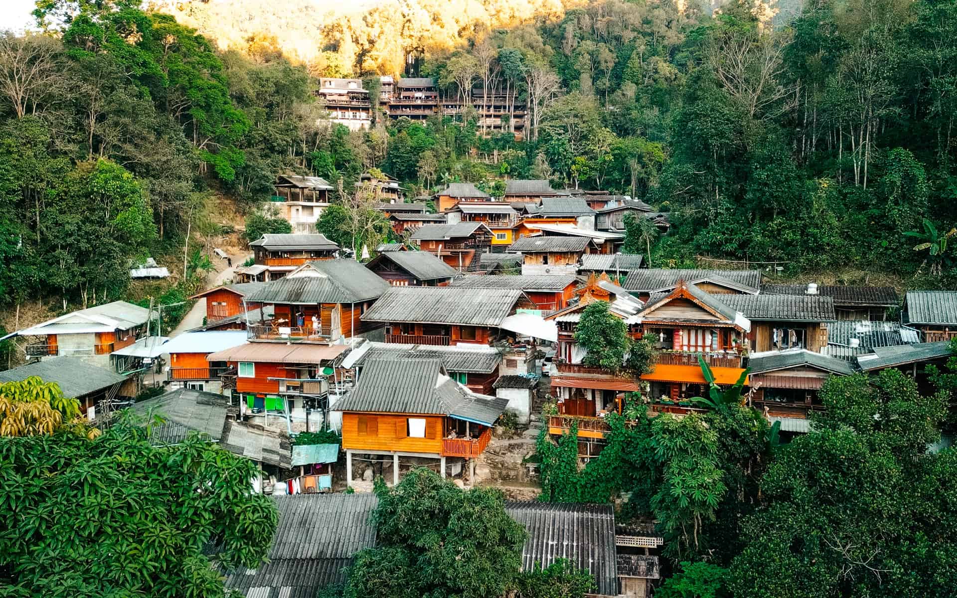 Ngại du Xuân trong nước quá đông đúc: Đây là những điểm đến siêu rẻ rất gần Việt Nam đáng đi trong Tết Ất Tỵ 2025- Ảnh 1.