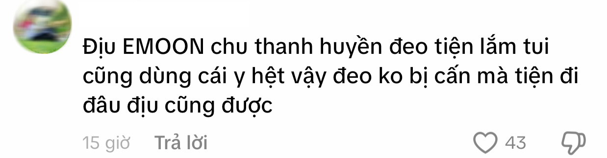 Vợ Quang Hải chăm con trai ngay tại SVĐ, 1 thứ trên người Chu Thanh Huyền lọt vào camera khiến dân tình ngạc nhiên- Ảnh 8.