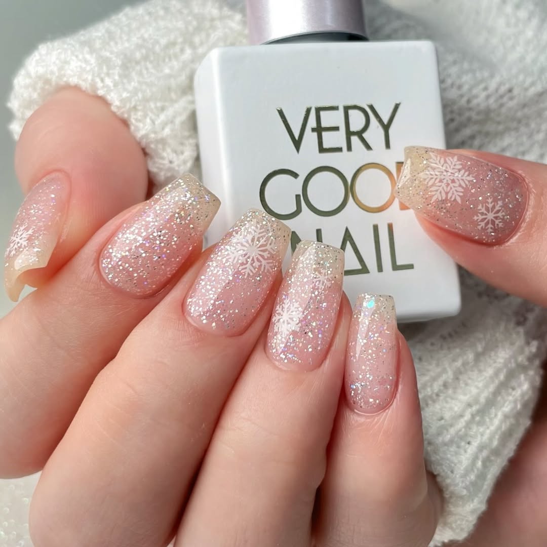 Kinh nghiệm đi làm nail mùa Tết mà các chị em cần ghim ngay- Ảnh 7.