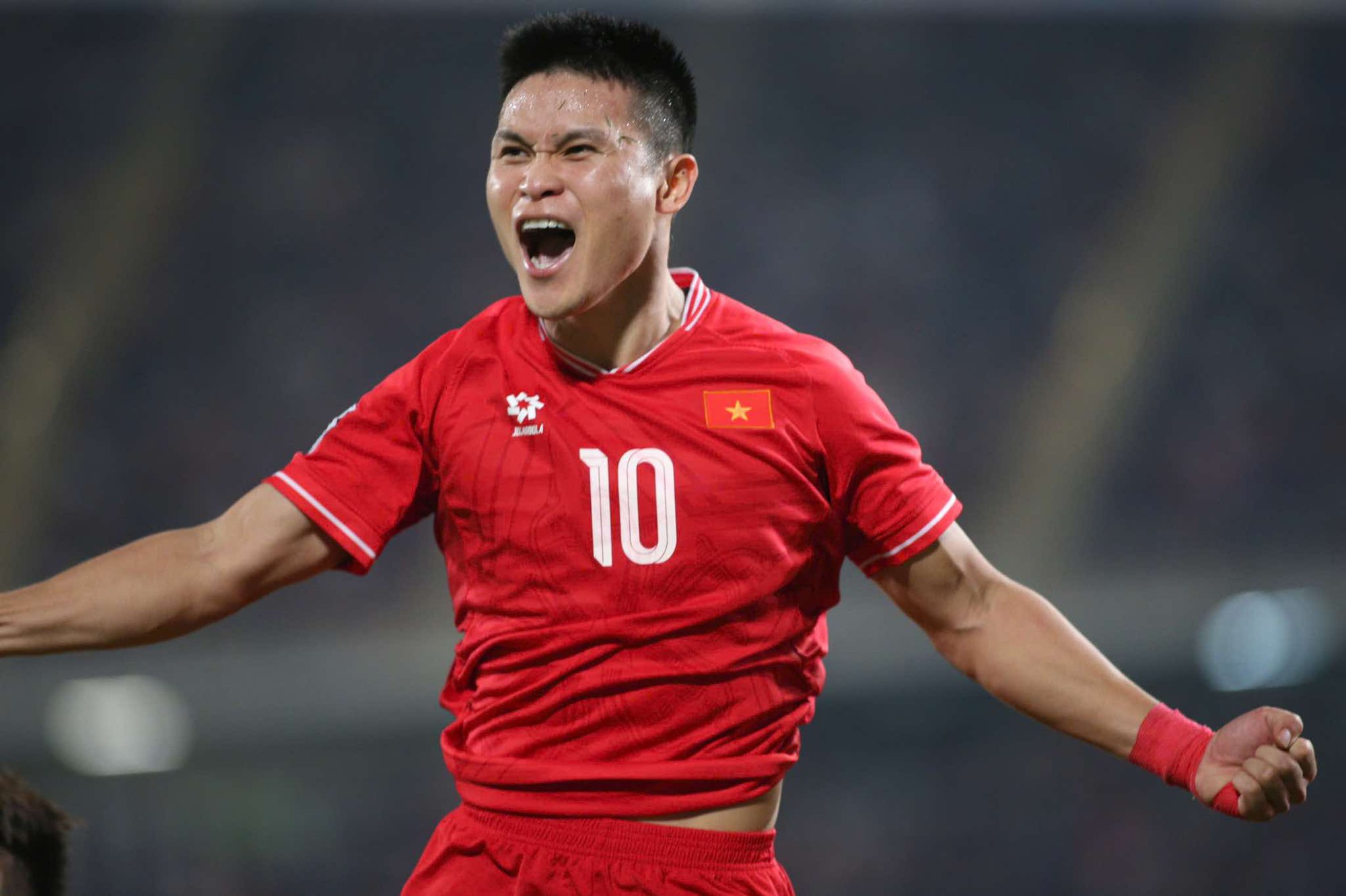 Không thể đỉnh hơn! Tuấn Hải, Hai Long giúp ĐT Việt Nam vô địch AFF Cup 2024, Duy Mạnh gửi luôn nụ hôn- Ảnh 5.