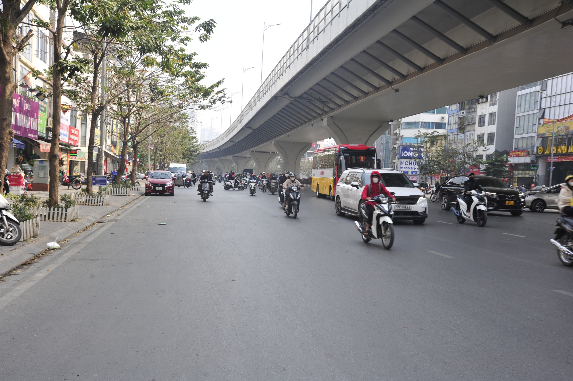 Hà Nội: Nhiều vụ tai nạn trên đoạn đường đẹp, người dân hiến kế xóa “điểm đen”- Ảnh 4.