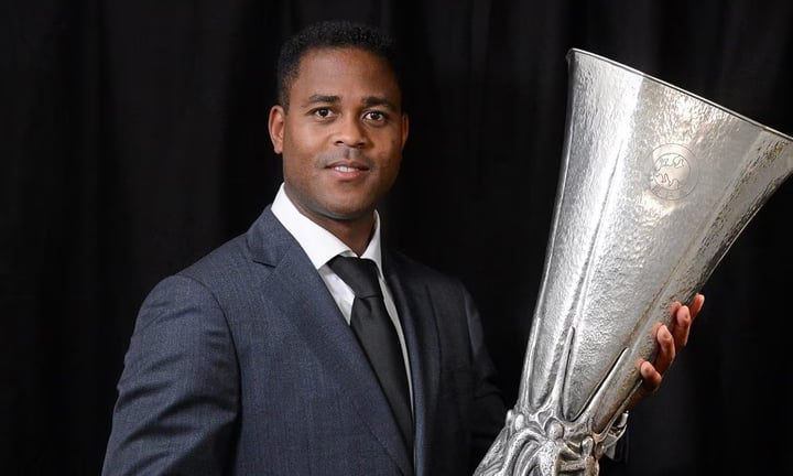 Đuổi việc HLV Shin Tae-yong, Indonesia chọn Patrick Kluivert thay thế- Ảnh 1.