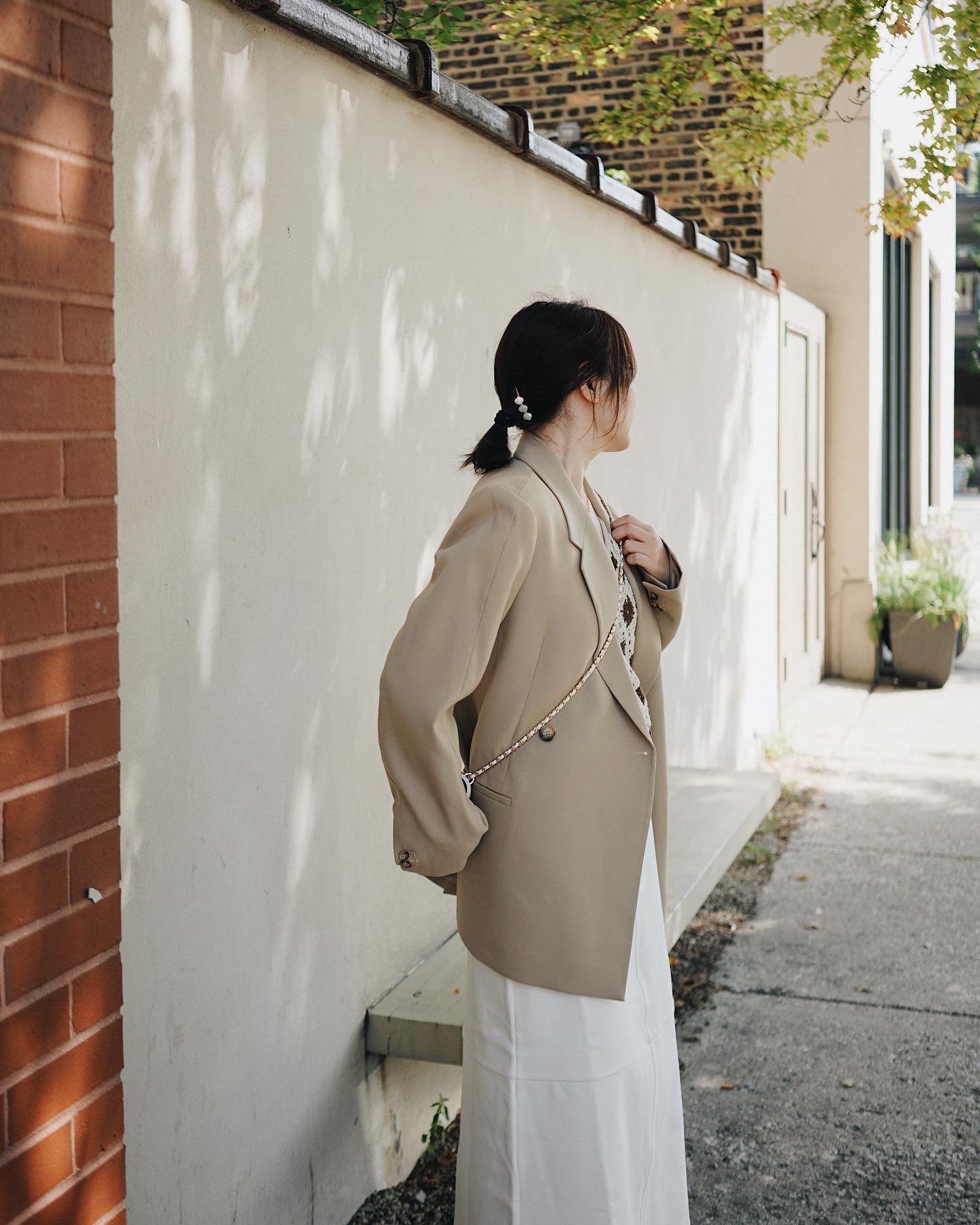 5 m&oacute;n thời trang diện Tết cho những người theo đuổi phong c&aacute;ch tối giản- Ảnh 2.