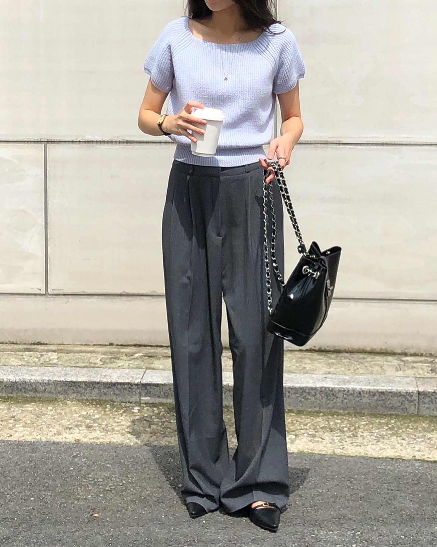 5 m&oacute;n thời trang diện Tết cho những người theo đuổi phong c&aacute;ch tối giản- Ảnh 3.