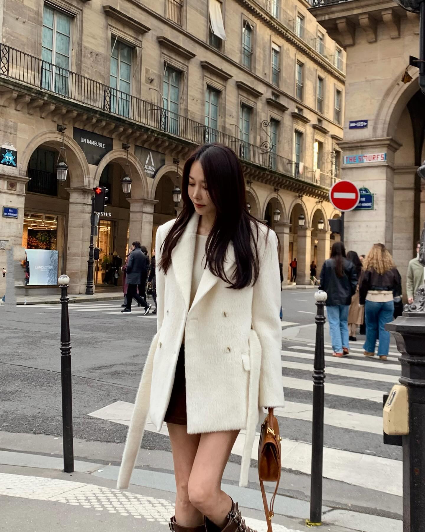 5 m&oacute;n thời trang diện Tết cho những người theo đuổi phong c&aacute;ch tối giản- Ảnh 1.