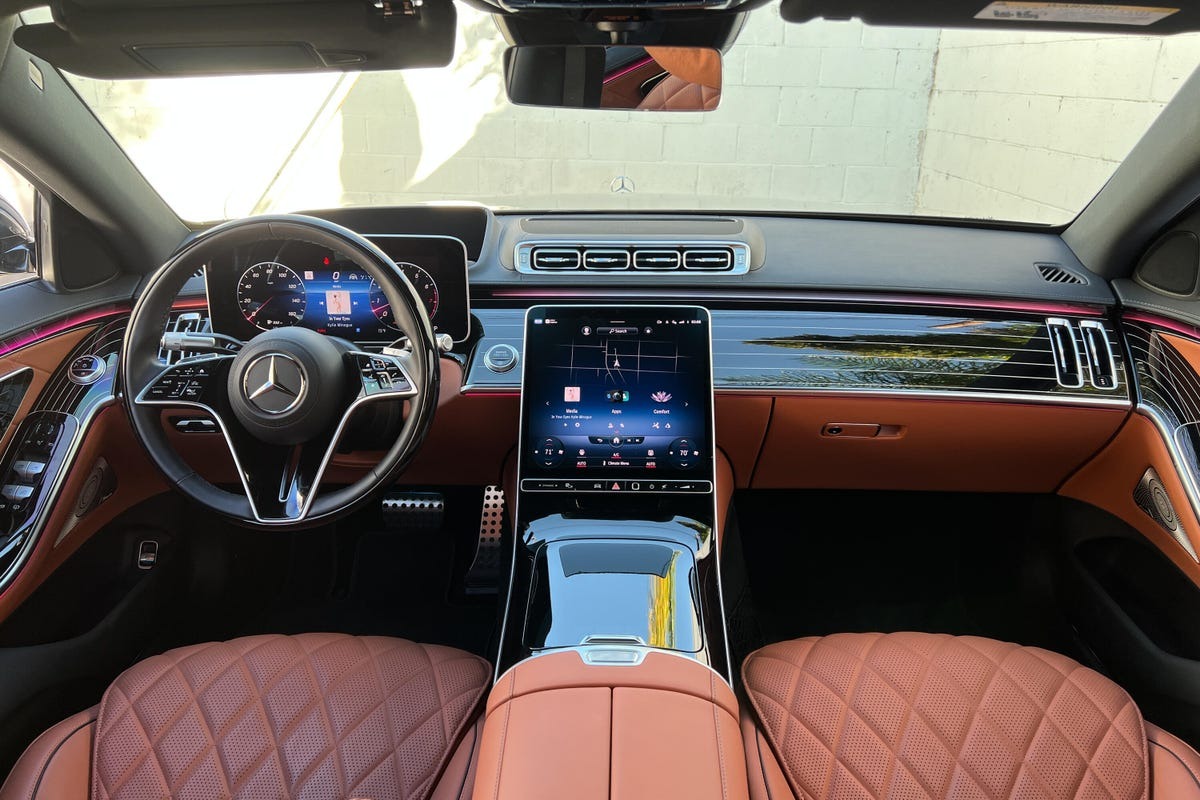 Thấy ông nội bán ruộng sắm Mercedes S500, dâu trưởng hỏi vay 1 tỷ thì nhận phản ứng khiến cô thề độc:  "Từ nay sống chết, chỉ còn có bên ngoại"- Ảnh 1.