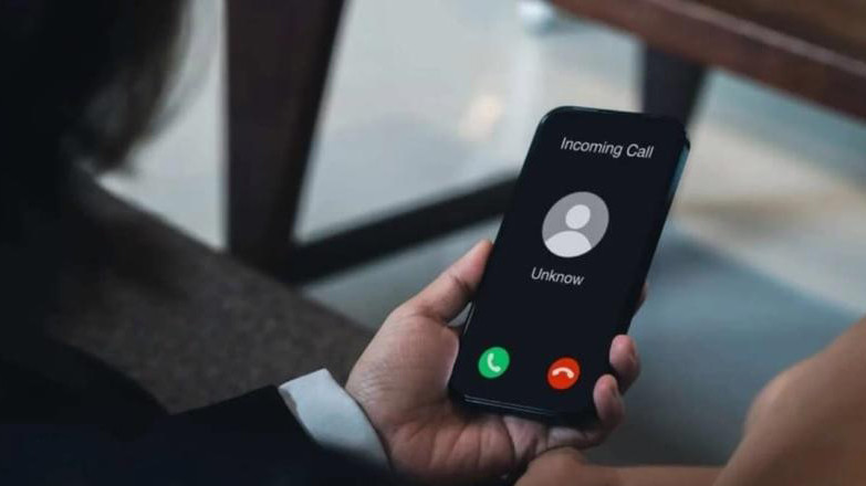 Ngân hàng phát cảnh báo nóng: Coi chừng "bốc hơi" toàn bộ tiền trong thẻ tín dụng chỉ vì một cuộc gọi- Ảnh 1.