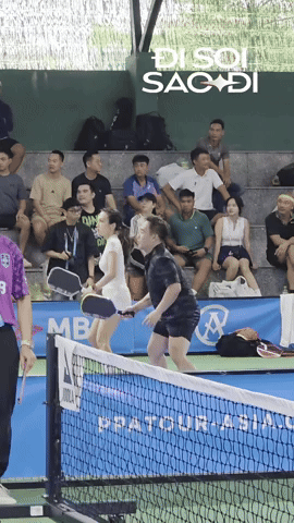 Nhìn Trung Quân dễ thương ai dám nghĩ chơi pickleball 