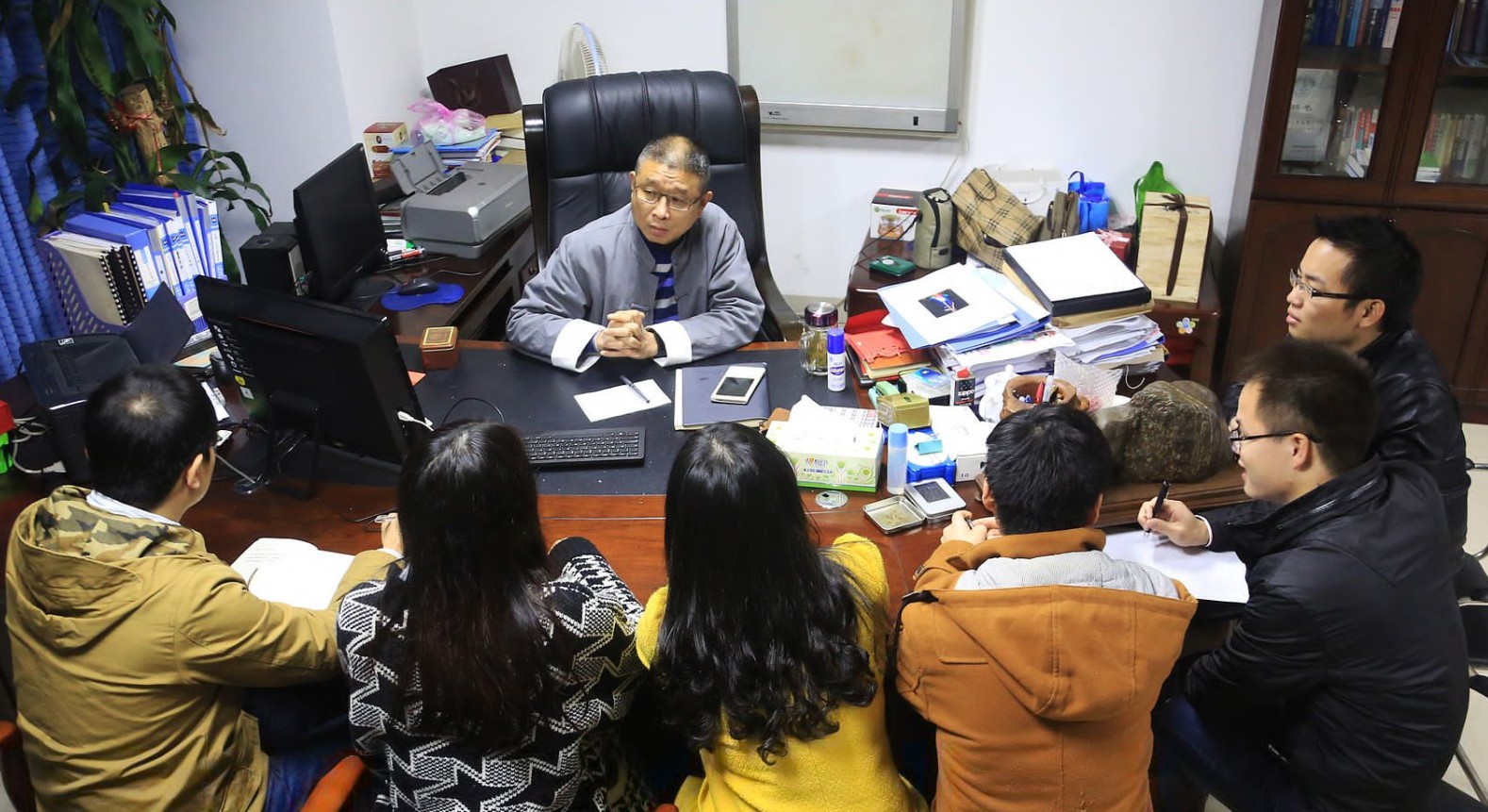 "Tìm việc ngày nay thật khó" - Lời kêu cứu của nữ tiến sĩ gửi 18 đơn xin việc nhưng đều thất bại: Một là thất nghiệp, hai là làm "osin" cho giáo sư để kiếm cơ hội- Ảnh 3.